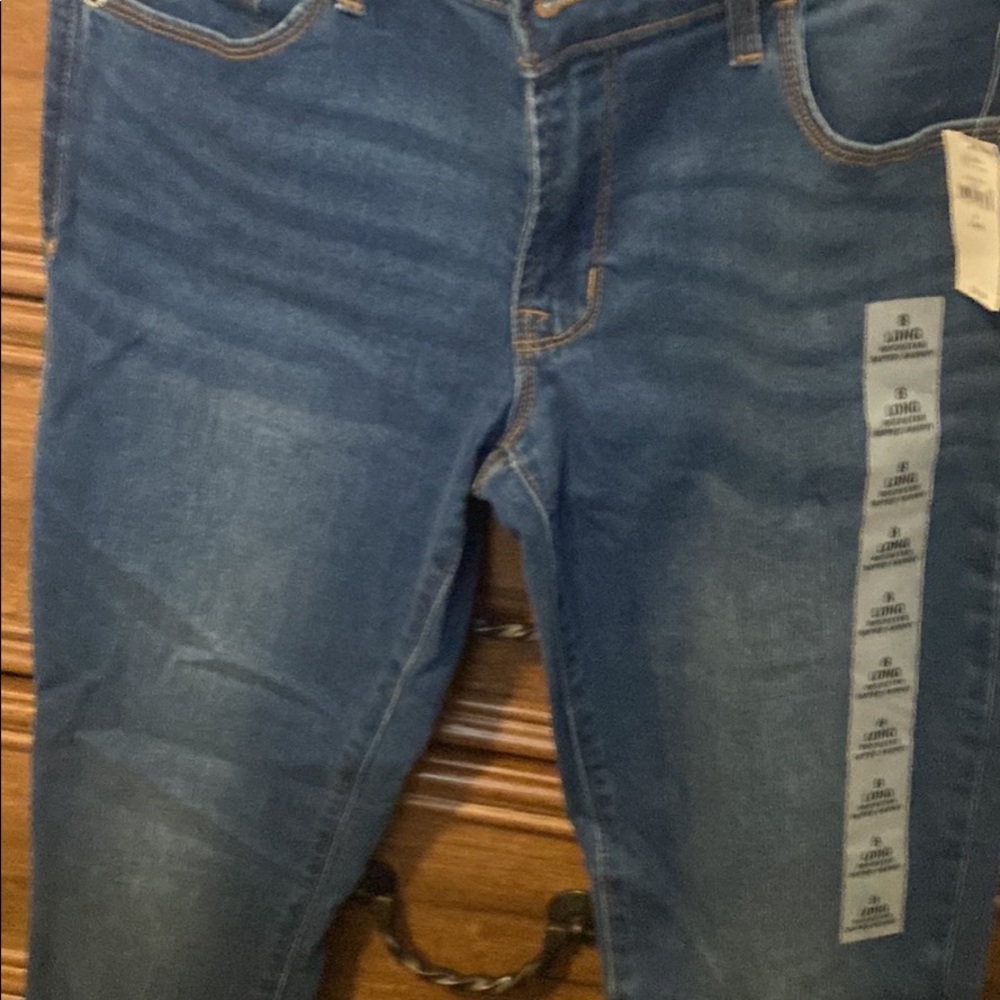 Old Navy Rockstar Super Skinny Low rise Jeans